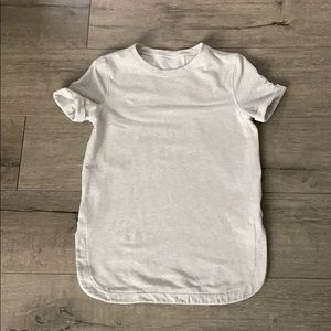 Lululemon athletic light grey top. Size 4 EUC